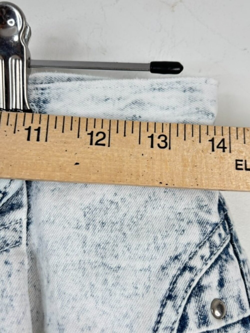 Vintage 90s Lee Mom Denim Shorts 27 Acid Wash High Rise Pleat Jorts Retro Grunge - Picture 9 of 10